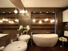 Salle de bain spacieuse