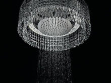 Lustre en cristal avec douche