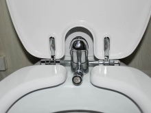 Couvercles avec fonction bidet