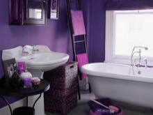 Salle de bains violette