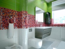 design de salle de bains vert et rouge