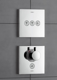 Thermostat dans la cabine de douche