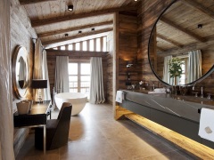 Salle de bain de style chalet