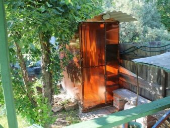 Douche d'été fermée en polycarbonate pour votre maison d'été