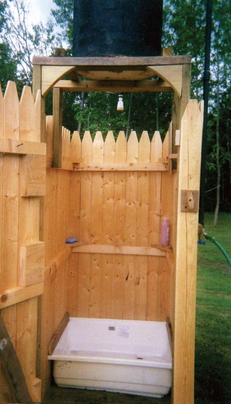 Douche extérieure pour votre maison de vacances